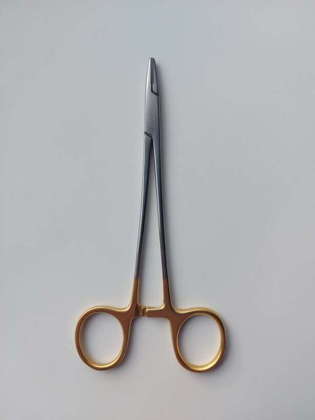 6305.Y0.15TC Голкотримач CRILE-WOOD з твердосплавними вставками 155 євро(Італія) NaviStom