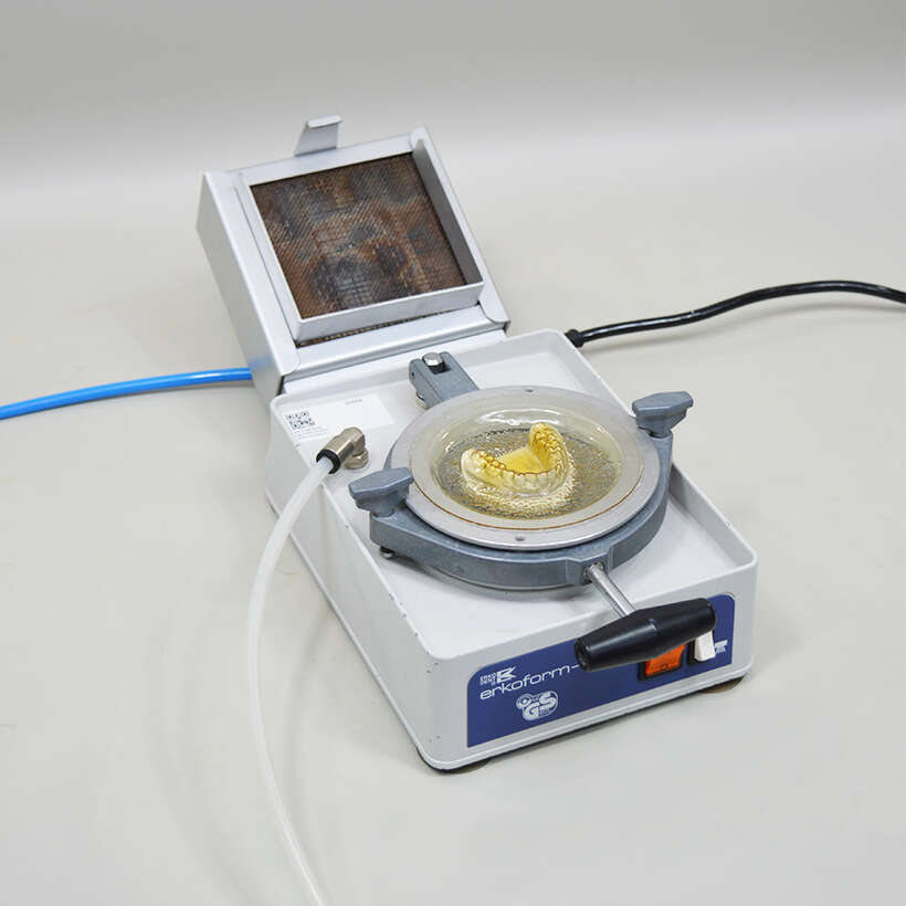 Апарат для виготовлення кап Erkodent Erkoform-d NaviStom