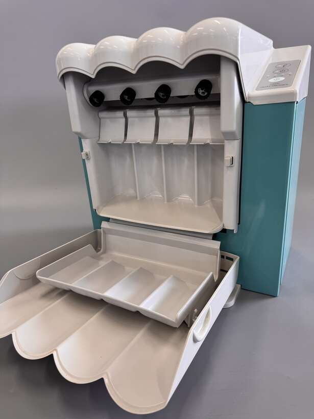 Автоматичний апарат для змащування та очищення турбін і наконечників KAVO NaviStom