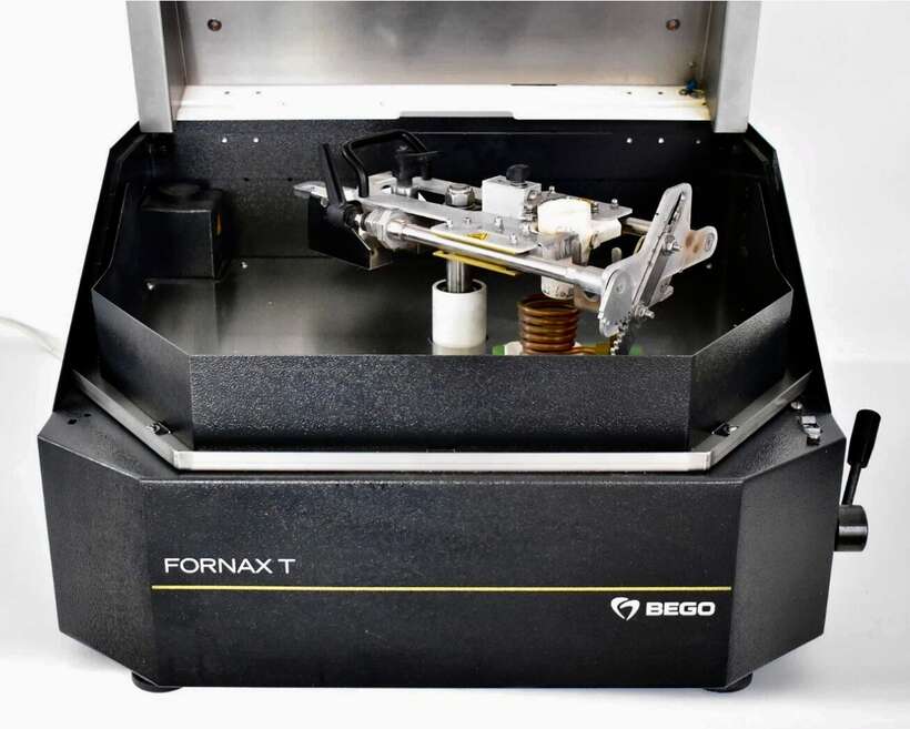 BEGO FORNAX = ливарний апарат NaviStom