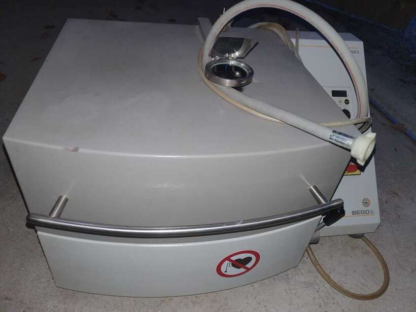 BEGO FORNAX T = ливарка зуботехнічна NaviStom