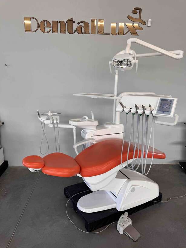 Castellini Skema 6 — стоматологічна установка преміум-класу від італійського виробника NaviStom