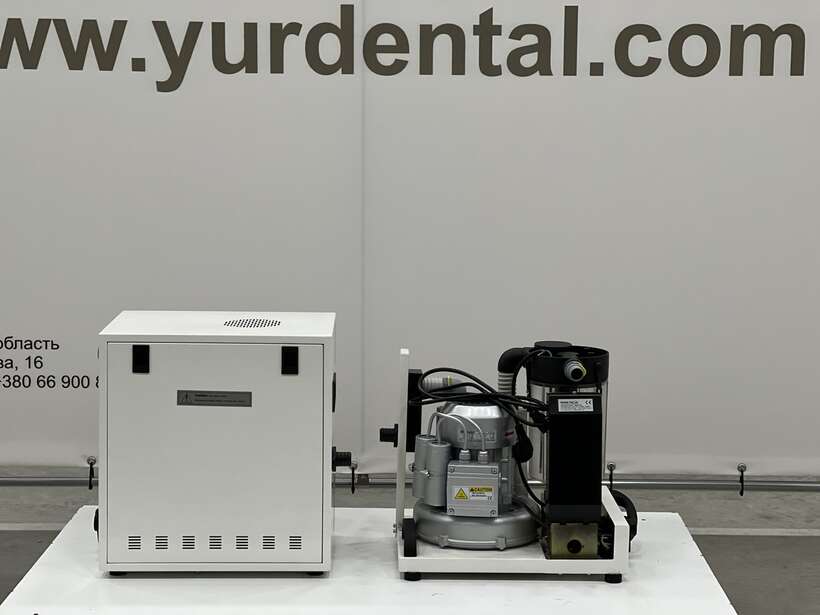 Corpus Midi - вакуумна помпа з вбудованим сепаратором на 1-2 стоматологічні установки, 1300 л/хв | C NaviStom