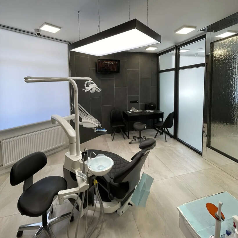 Cветильник для зуботехнических лабораторий та кабінетів светодиодный Stom_Svit_850х850 NaviStom