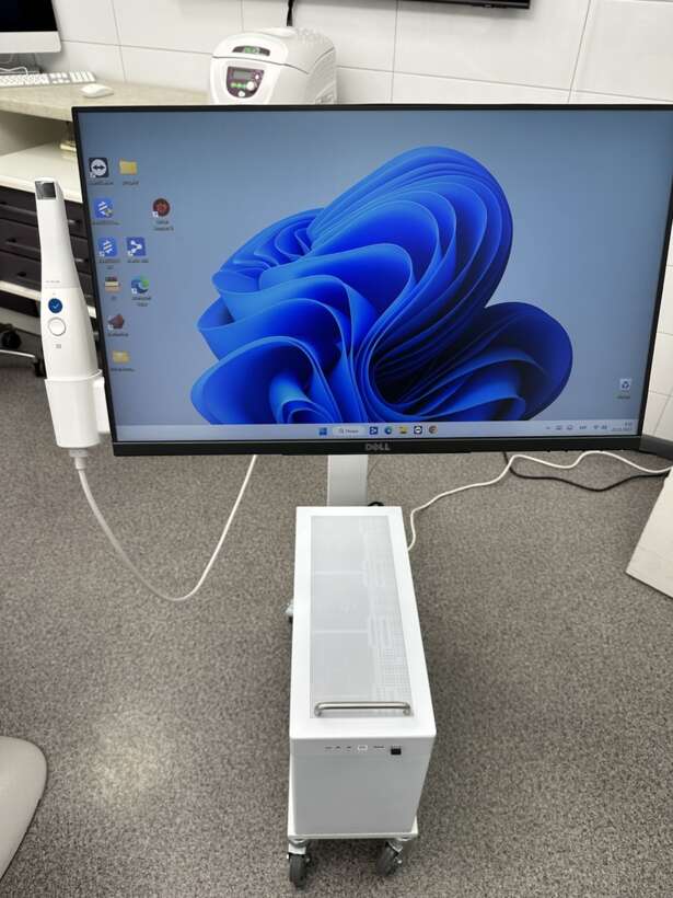 Інтраоральний сканер Medit i700 NaviStom