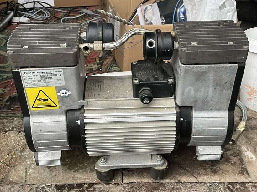 Компресор безмасляний DURR DENTAL 74321 NaviStom