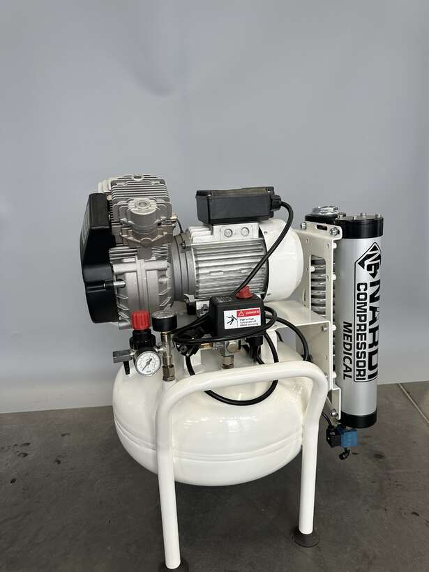 Компресор Nardi COMPRESSORI Extreme 2D, 240л/хв, ресівер на 25л., з осушувачем повітря. Гарантія NaviStom