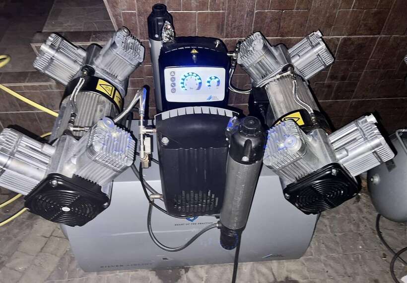 Компресор стоматологічний DURR DENTAL QUATTRO TANDEM NaviStom