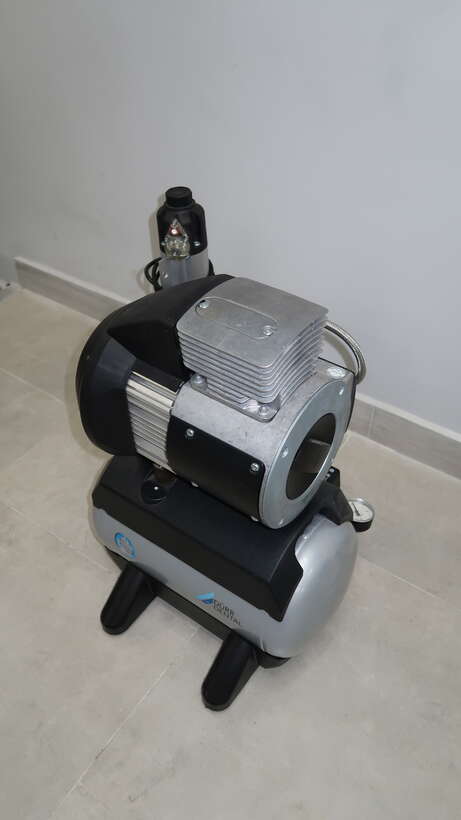 компресори бренду D rr Dental (Ціну уточнюйте) NaviStom