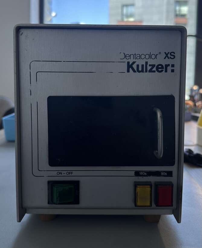 Kulzer Dentacolor XS фотополімеризатор NaviStom