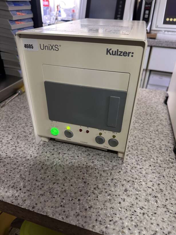 KULZER , UniXS = фотополімеризатор NaviStom