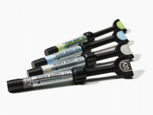 KURARAY DENTAL CLEARFIL MAJESTY ES-2 CLASSIC Syringes KURARAY DENTAL CLEARFIL MAJESTY ES-2 CLASSIC Syringes NaviStom