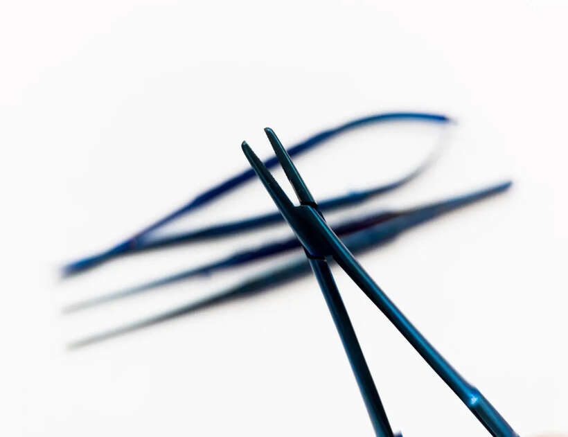 Нова поставка, комплекти для мікрохірургії! 16см у синьому кольорі комплект 3133грн 18см black 3510 NaviStom