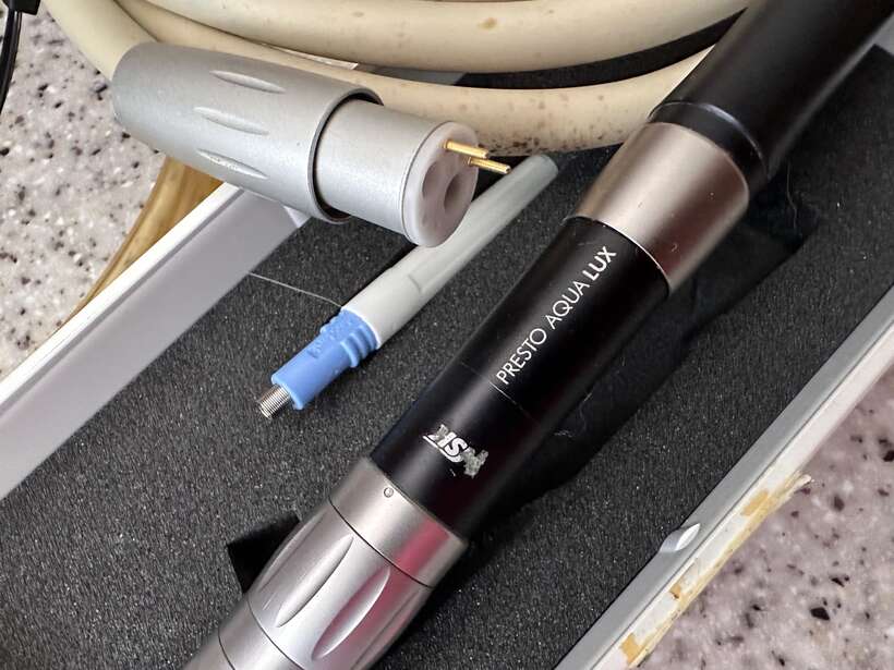 NSK AQUA LUX = Турбіна зуботехнічна для обробки кераміки та циркону NaviStom