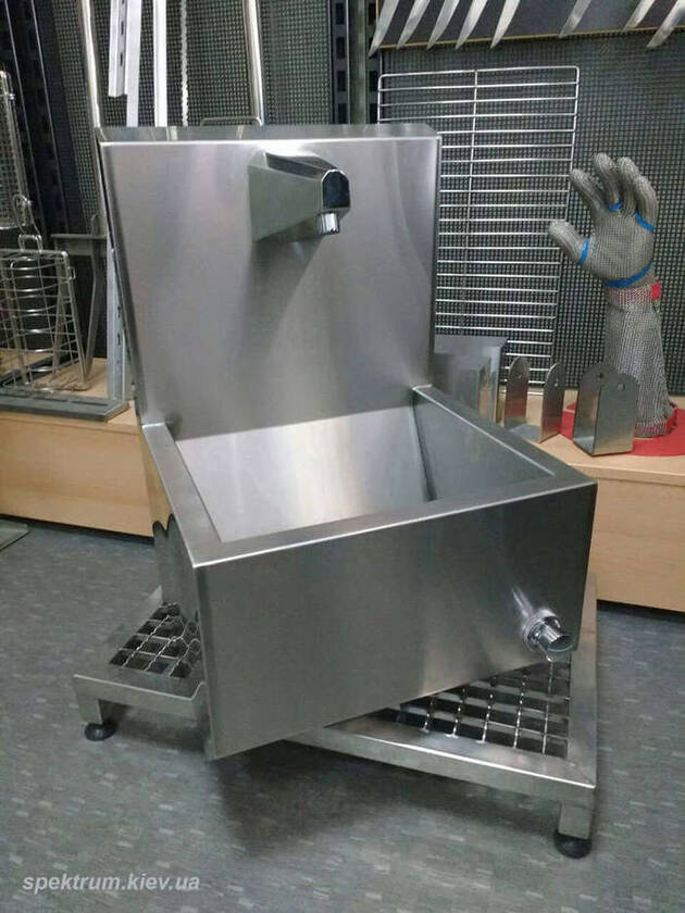 Оборудование и изделия из нержавеющей стали NaviStom