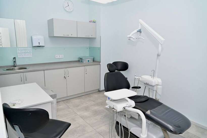 Оренда стоматологічного кабінету в м. Київ. М. КПІ NaviStom