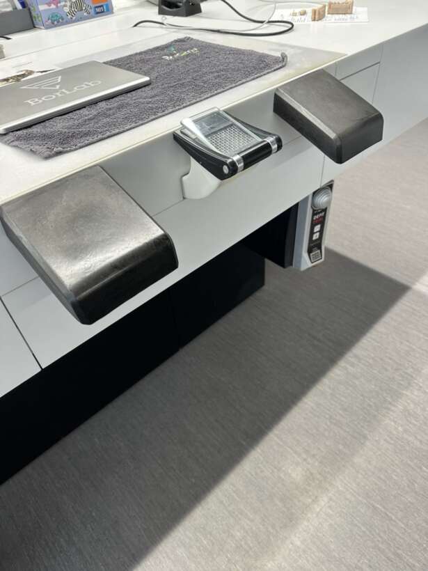 Підлокітник для зуботехнічного столу NaviStom