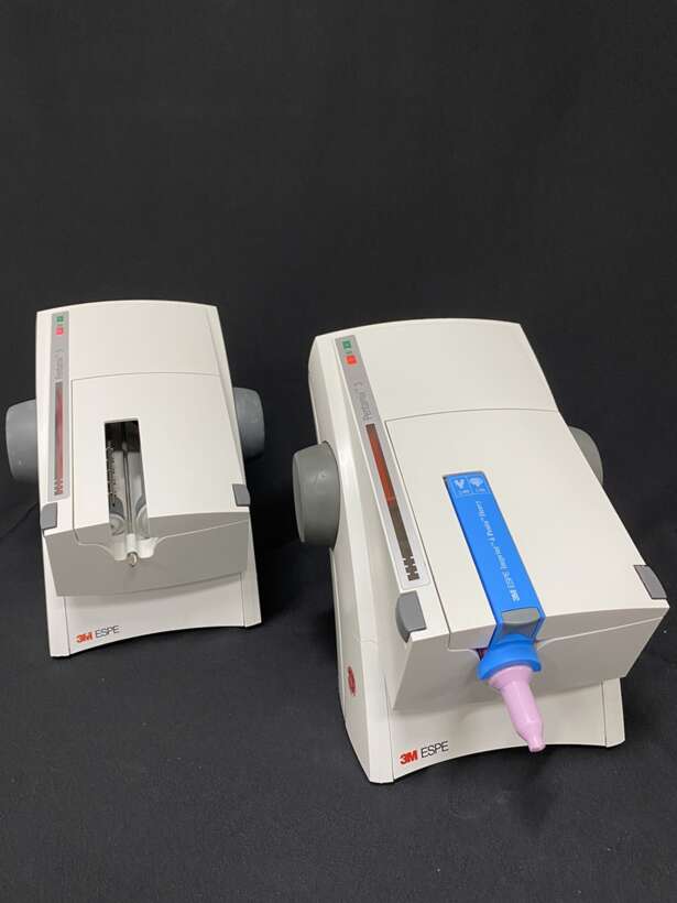 Прилад для автоматичного змішування відбиткових мас. Pentamix 3 3M ESPE NaviStom