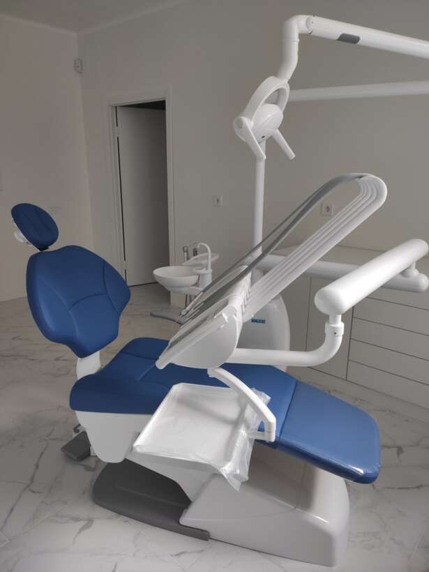 Продається нова стоматологічна установка SIGER U100 NaviStom
