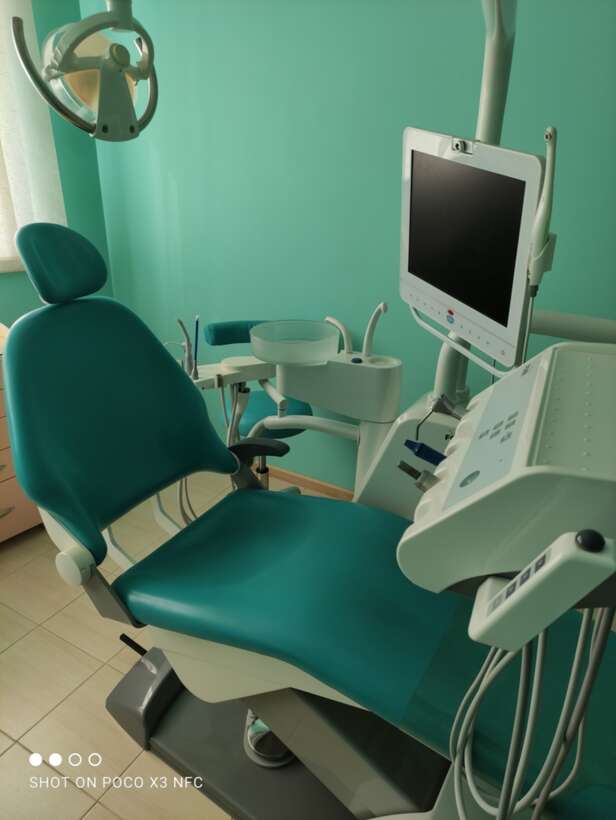 Продается стоматологическая установка FONA - 1000 NaviStom