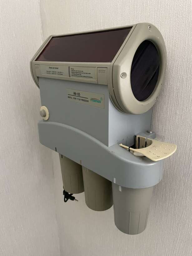 Продам автоматичний бокс для проявки рентген клівки NaviStom