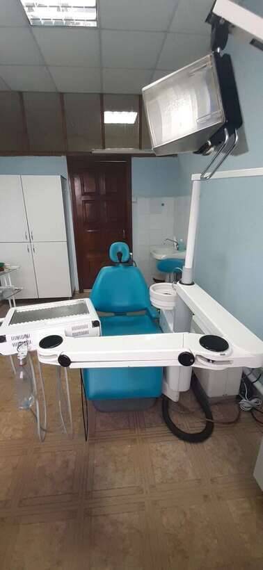 Продам б/в стоматологічну установку Chirana Ergostar NaviStom
