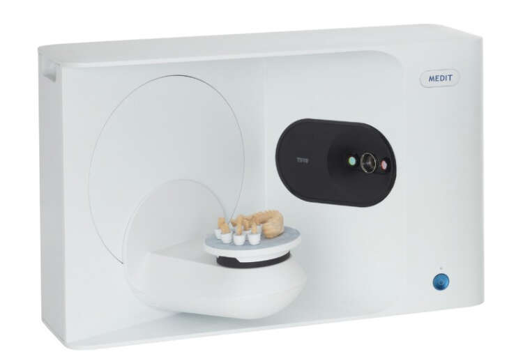 Продам сканер стоматологічний Medit T310 NaviStom