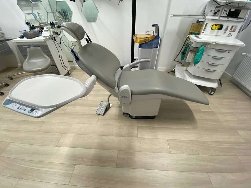 Продам стоматологическую установку Morita Emcia 2013 года в идеальном состоянии NaviStom