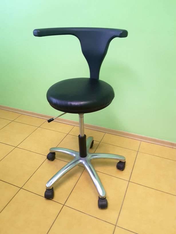 Продам стоматологічний стілець NaviStom