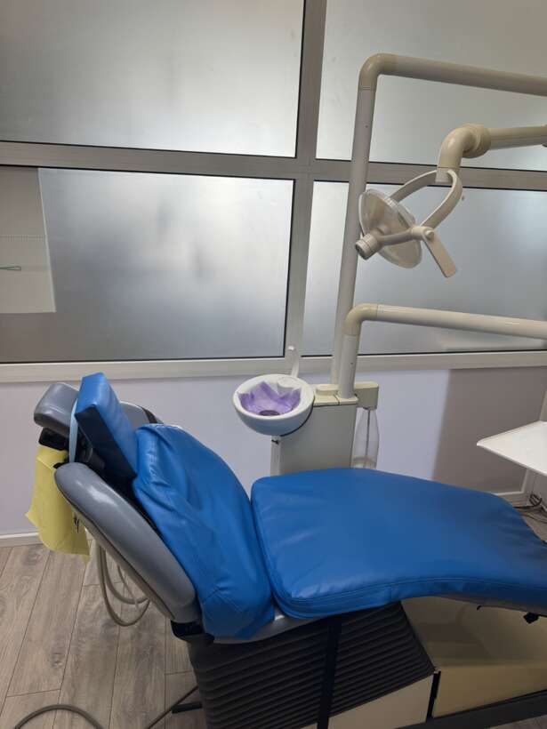 Продаю дві стоматологічні установки NaviStom