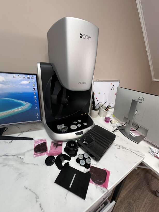 Sirona inEos X5 = сканер екстраоральний,зуботехнічний БУ NaviStom