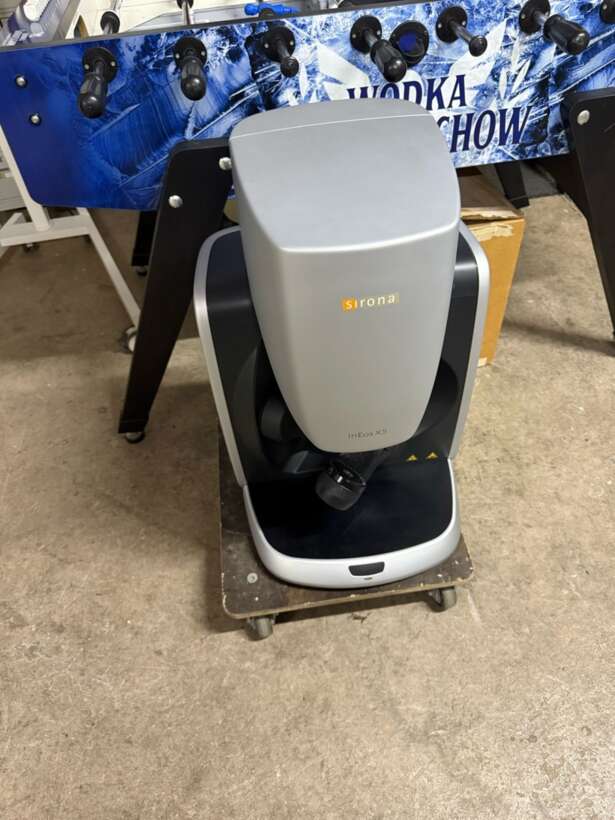 SIRONA inEOS X5 = сканер зуботехнічний NaviStom