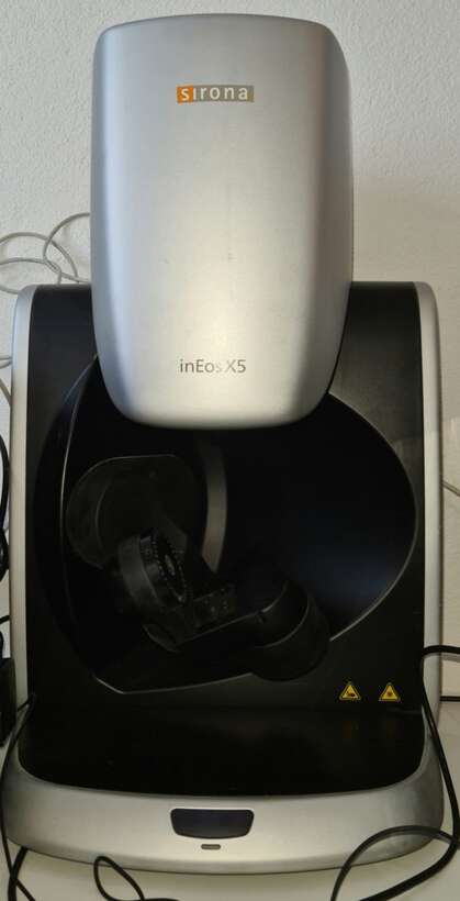 Сканер Dentsply Sirona inEos X5 Сканер Dentsply Sirona inEos X5 NaviStom