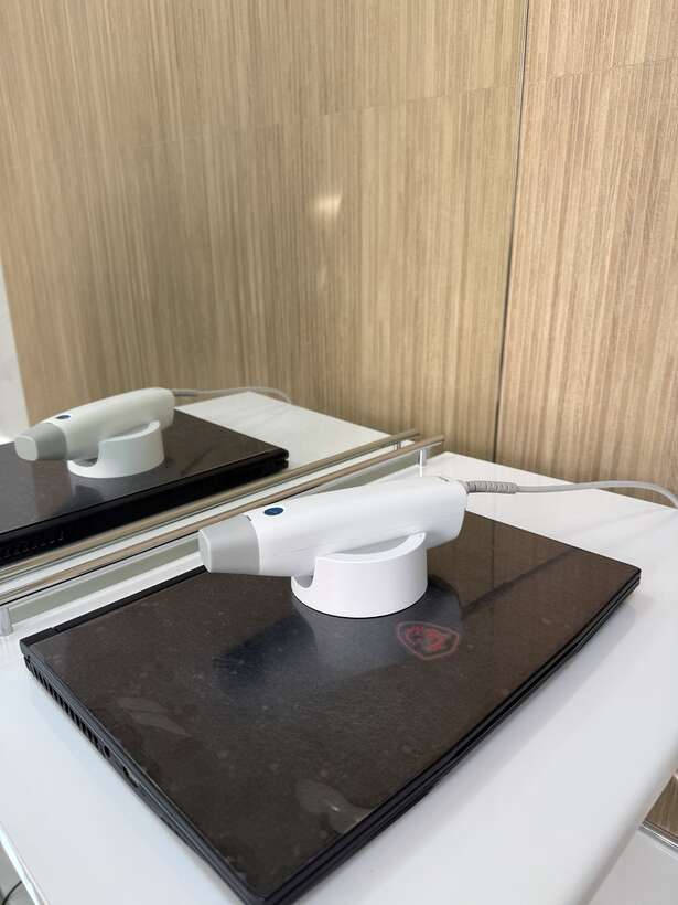 Сканер стоматологічний Medit i500 NaviStom