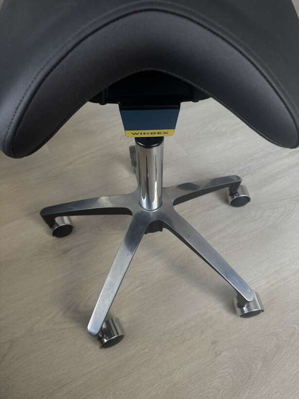 Стілець Winbex в ідеальному стані NaviStom