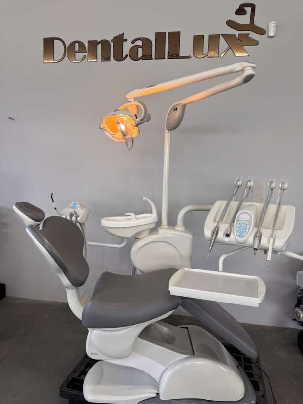 Стоматологічна установка CASTELLINI 2009р.в повна реставрація NaviStom