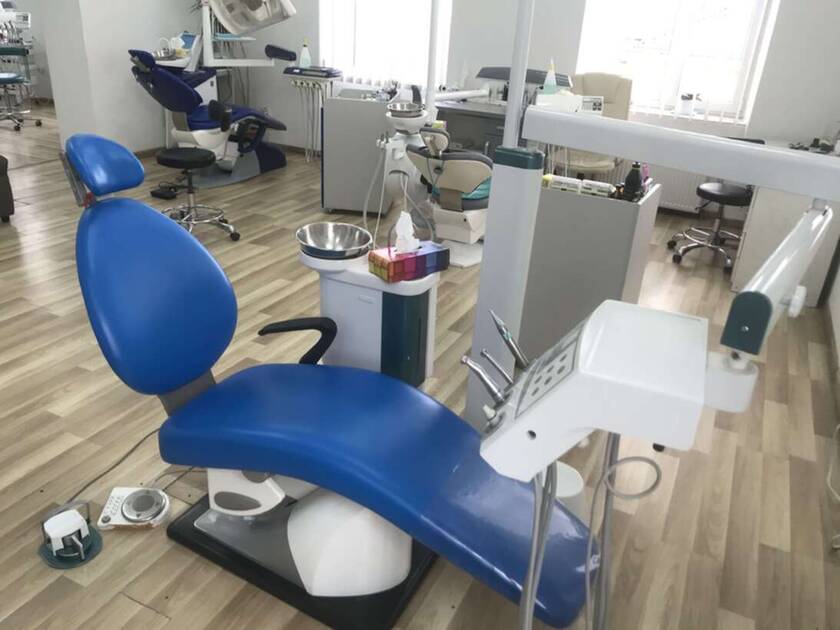 Стоматологічна установка Chirana Diplomat NaviStom