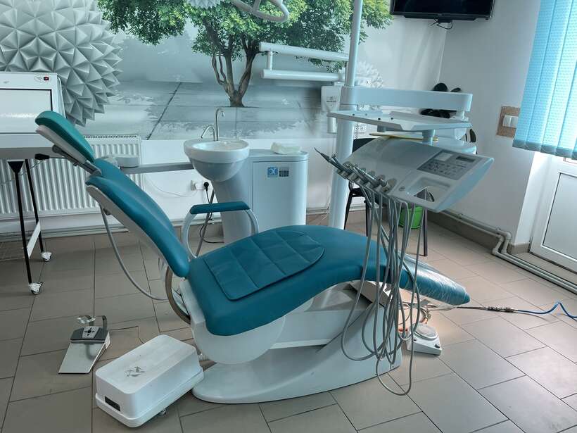 Стоматологічна установка Diplomat lux NaviStom