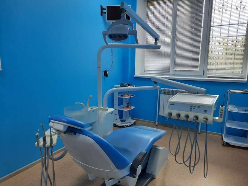 ДВІ стоматологічні установки FONA 1000 S NaviStom