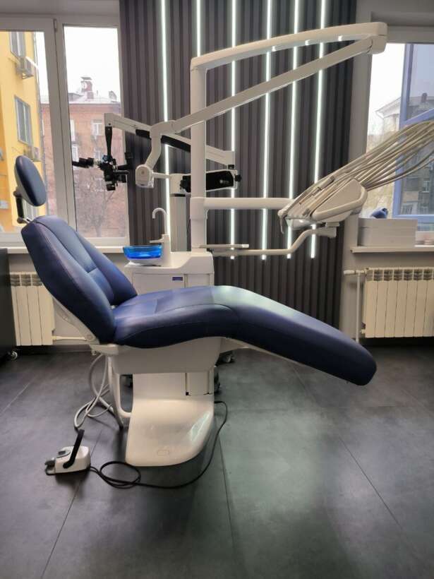 Стоматологічна установка Planmeca Compact i NaviStom