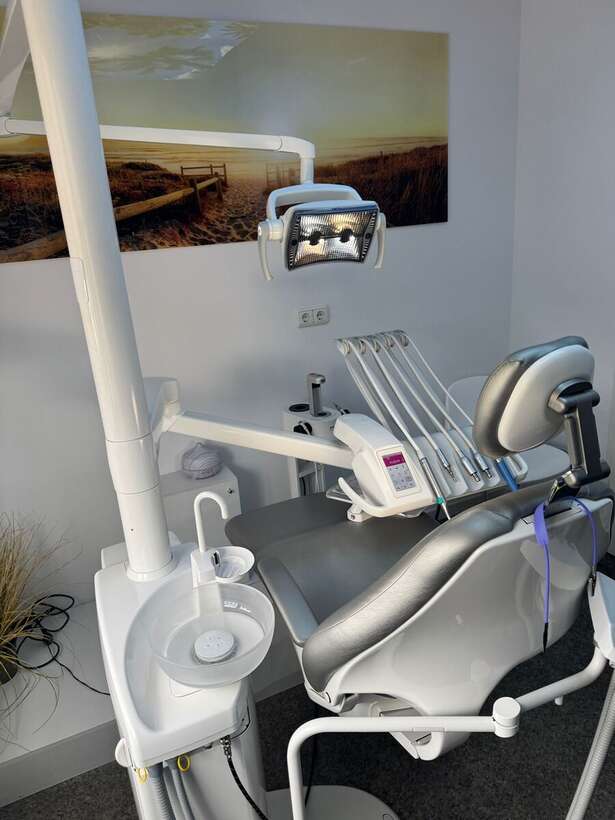 Стоматологічна установка Planmeca compact I touch NaviStom