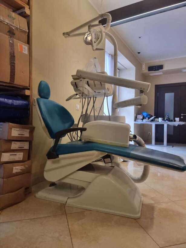 Стоматологічна установка з стільчиком NaviStom