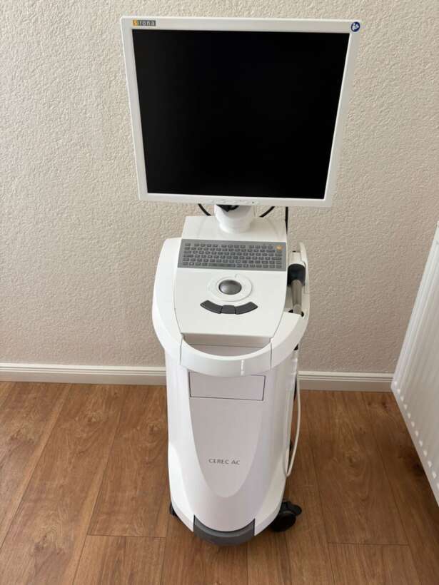 Високоточний інтраоральний сканер Sirona CEREC Omnicam NaviStom