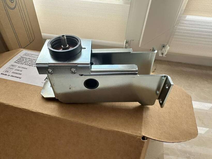 Запчастина пляшки для води до стоматустановки Dentsply Sirona INTEGO (Інтего) NaviStom